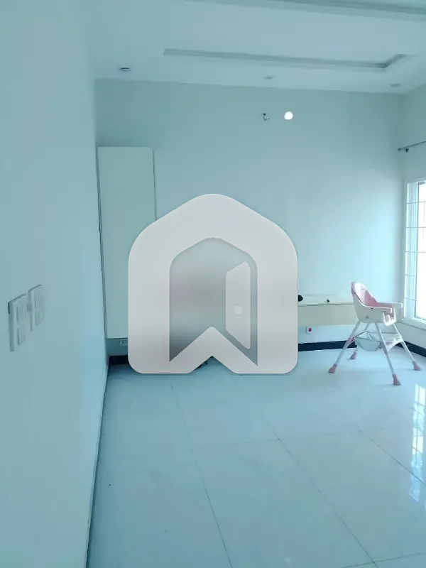 10 Marla Full House Available For Rent In I8  Tile Flooring, photo 2