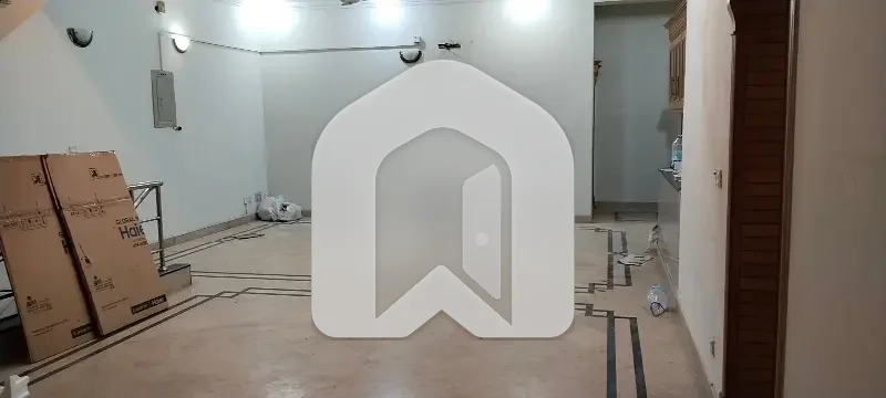 Upper Portion Available For Rent In I8, photo 8