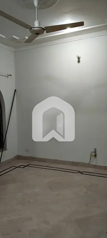 Upper Portion Available For Rent In I8, photo 5