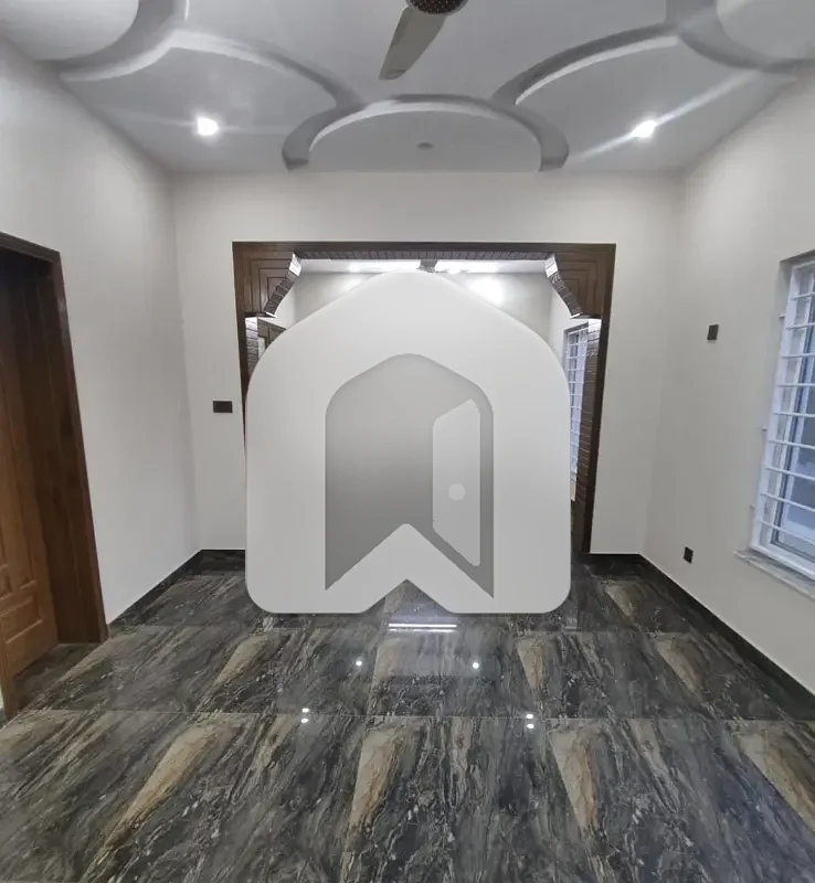 Lower Portion Of 14 Marla Available For Rent In I-8, photo 7
