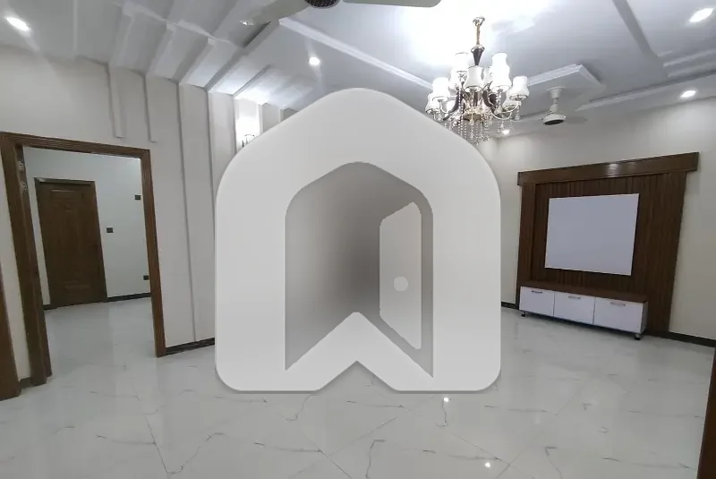 Lower Portion Of 14 Marla Available For Rent In I-8, photo 6
