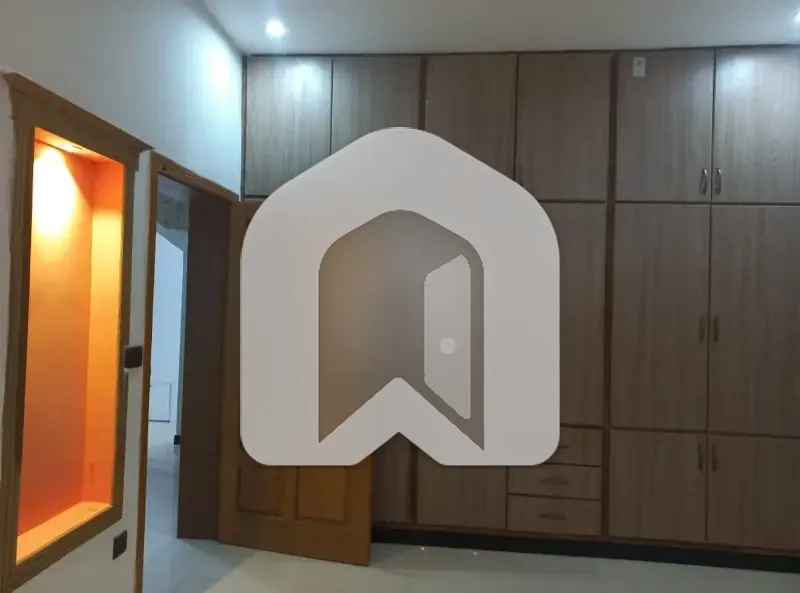 Lower Portion 24 Marla For Rent In I-8, photo 7