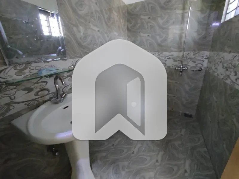 10 Marla Ground portion Tile Flooring Prime Location for rent in G-13, photo 8