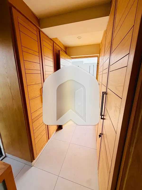 10 Marla's Beautifull House avAilabile For Rent, photo 20
