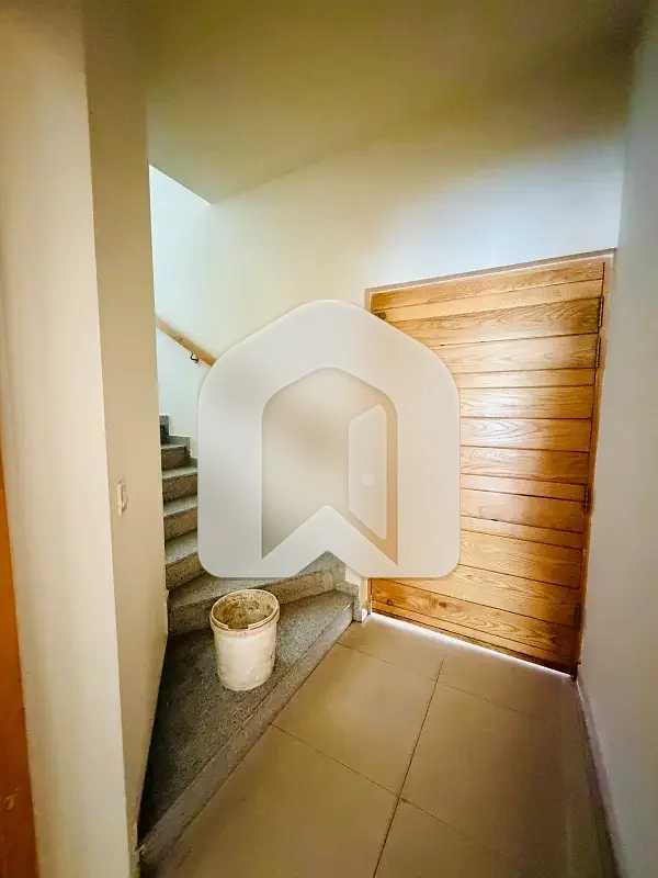 10 Marla's Beautifull House avAilabile For Rent, photo 11