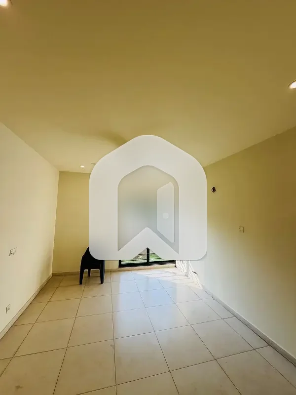 10 Marla's Beautifull House avAilabile For Rent, photo 28