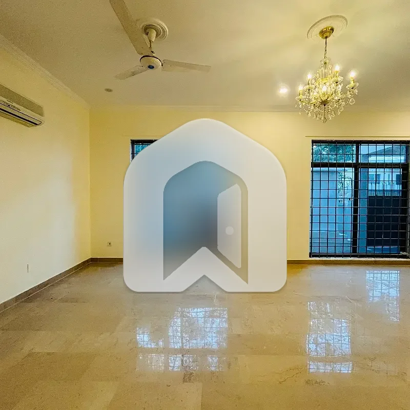 Good And Well Situated House Available For Rent In F8/1, Islamabad., photo 3