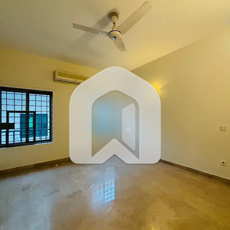Good And Well Situated House Available For Rent In F8/1, Islamabad., photo 6