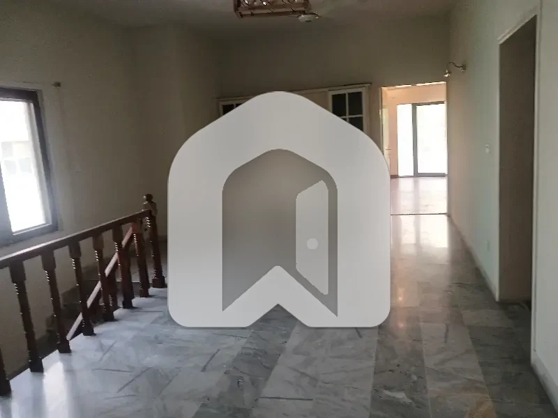 F-10/4 Size 500 Full House Tiles Flooring 5Beds Rent 550000 Real Pic solar systam House, photo 12