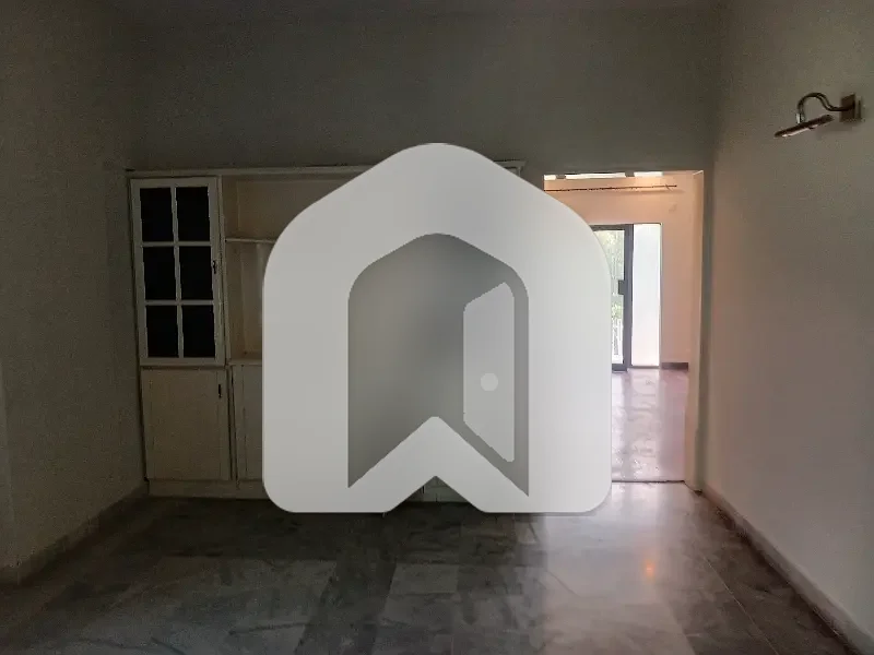 F-10/4 Size 500 Full House Tiles Flooring 5Beds Rent 550000 Real Pic solar systam House, photo 13