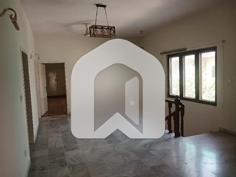 F-10/4 Size 500 Full House Tiles Flooring 5Beds Rent 550000 Real Pic solar systam House, photo 7