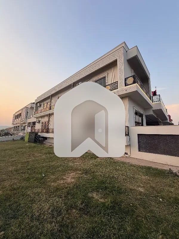G13 40x80 Triple Storey Furnished House Available For Rent, photo 13