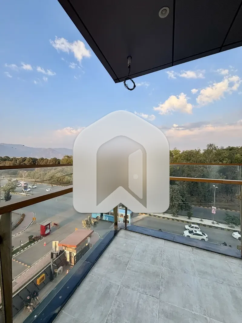 4 Bedrooms Apartment Available For Rent In Sukh Chyn Residence.