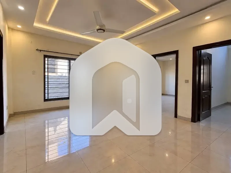 E-11-3 MPCHS Out Class Location New Upper Portion For Rent, photo 3