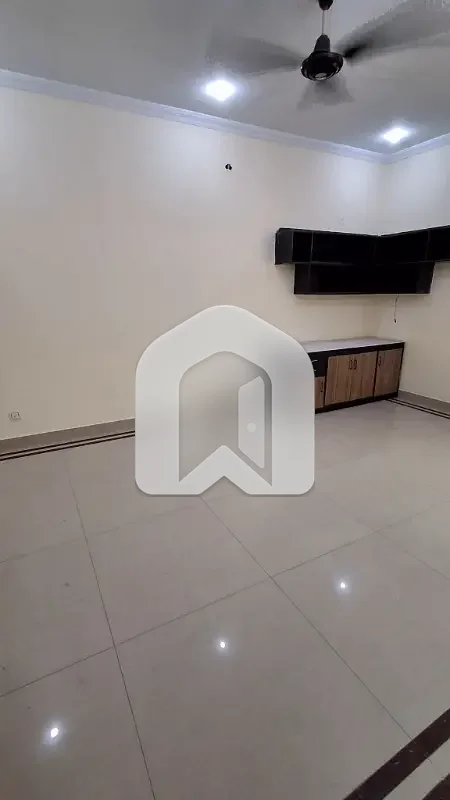 E-11-3 MPCHS Out Class Location New Upper Portion For Rent, photo 7