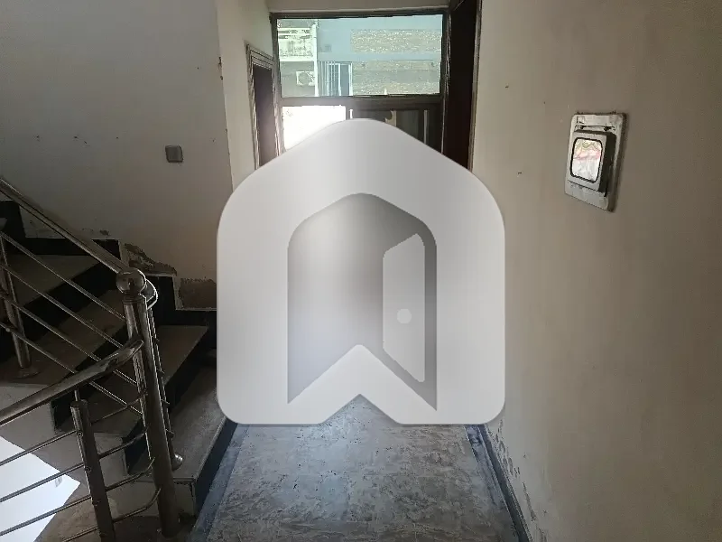 5 Marla'S Used Upper Portion For Rent, photo 9