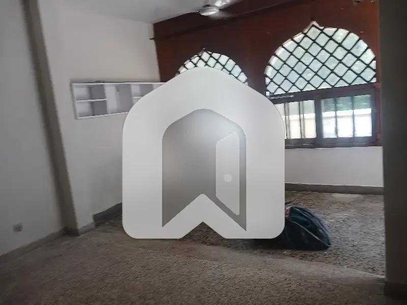 F10 Size 600 Upper Portion 2beds Rent 130000 Real Pic, photo 7