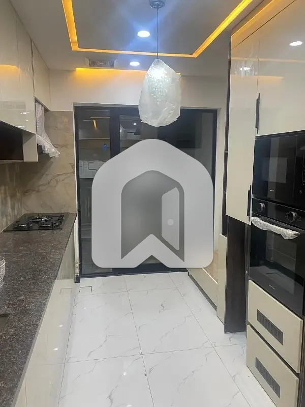 Brand New Basement Availabile For Rent ., photo 2