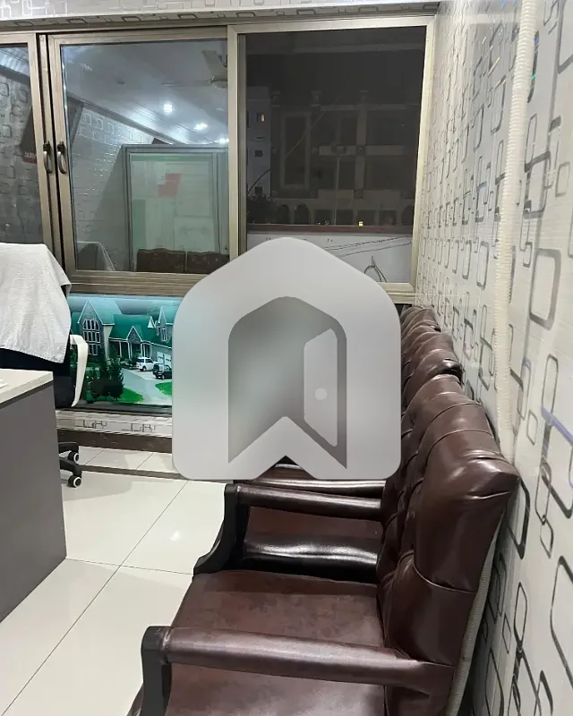 F/10 Markaz Prime Location 1st Floor 1000sq 2,Side Corrner Fully Furnished Office Available For Rent Real Piks, photo 3