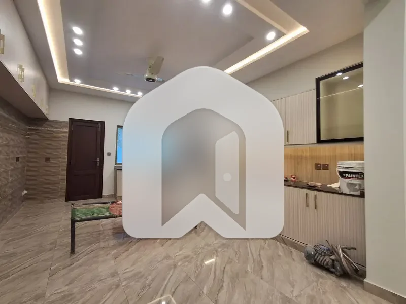 10 Marla brand new house with solar  available for rent, photo 10