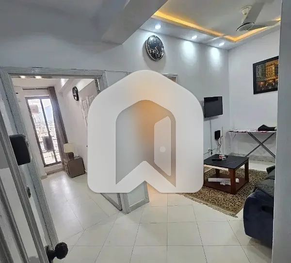 E-11/2 Flat Sized 1250 Square Feet Is Available