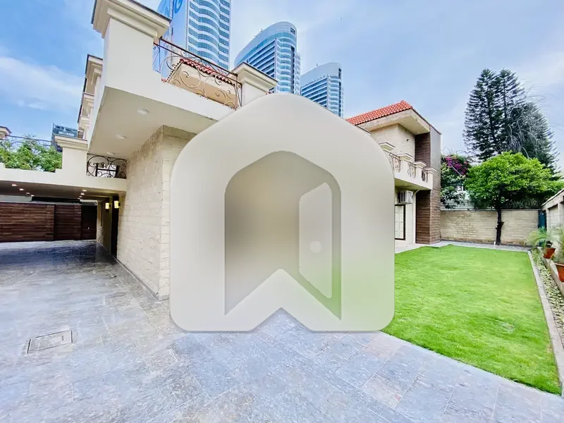 F-8 Newly Renovated House For Rent