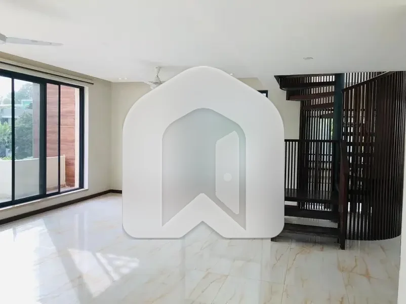 F-8 Brand New House For Rent With Extra Land, photo 5