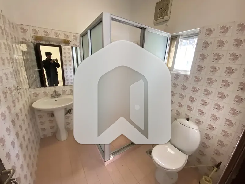 Brand New Luxurious House For Rent On Most Prime Location, photo 15