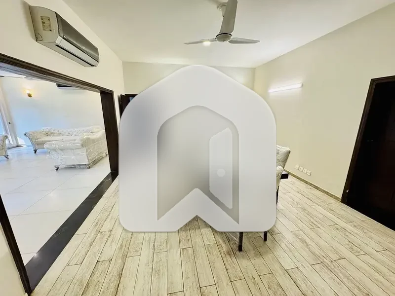 Brand New Luxurious House For Rent On Most Prime Location, photo 20