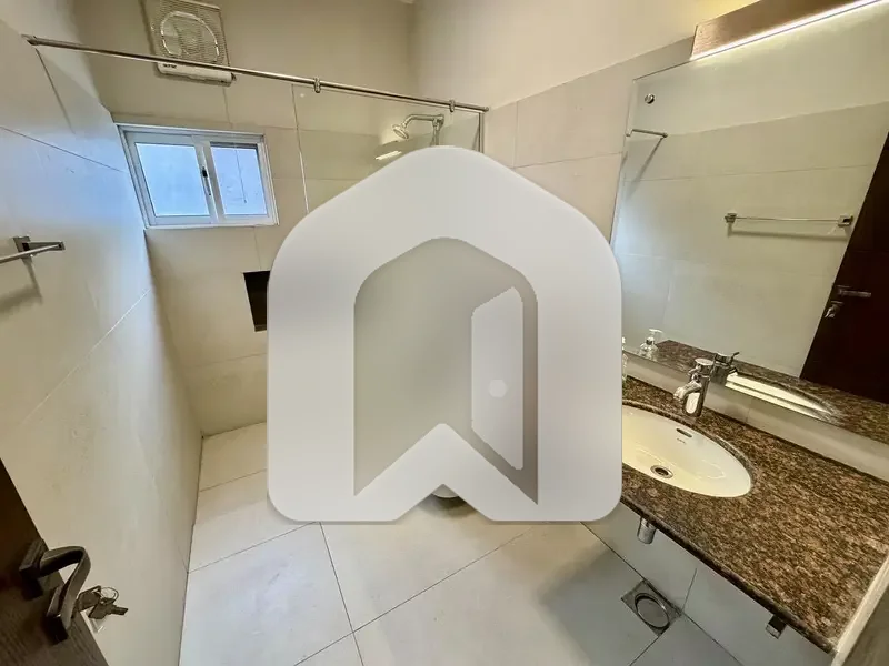 Brand New Luxurious House For Rent On Most Prime Location, photo 5