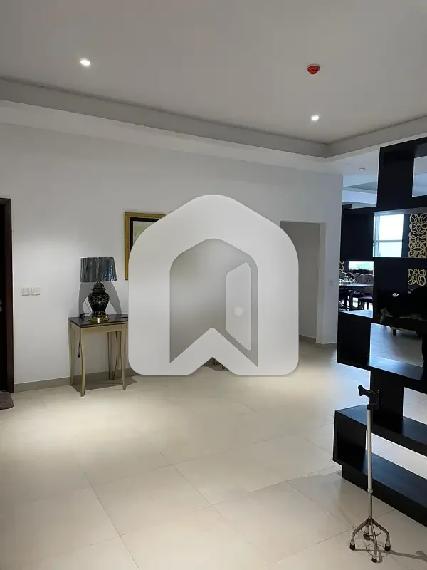 Flat 0ne Of The Big Project In Islamabad Near All Embassies & EU,UN Offices, There Is 4bed Plus Servant Room LUXURY FURNISHED Having Attractive View Available For Rent, photo 5