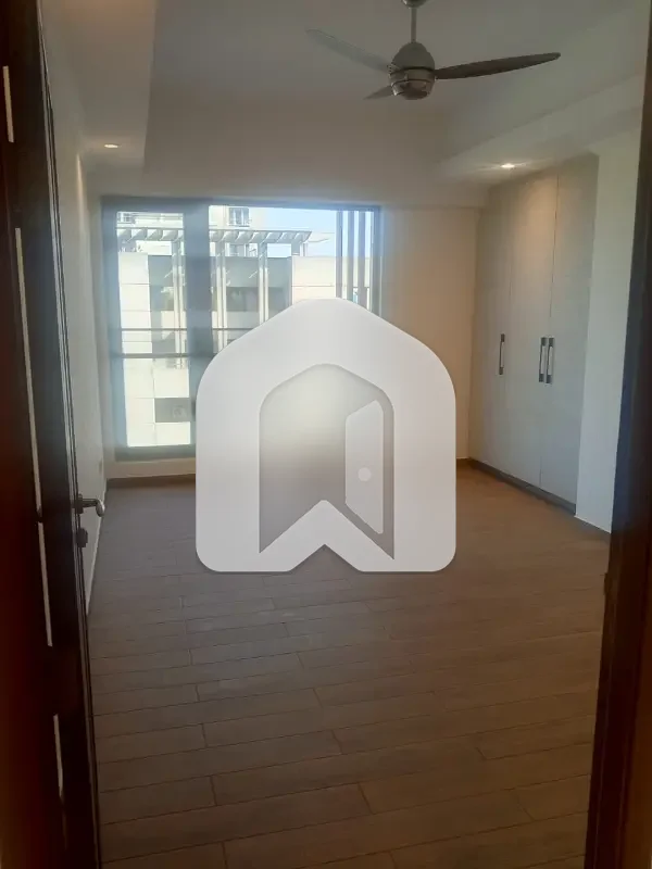 Elegant 4bed Room Unfurnished Apartment Available For Rent In The Heart Of Islamabad F-10, photo 15