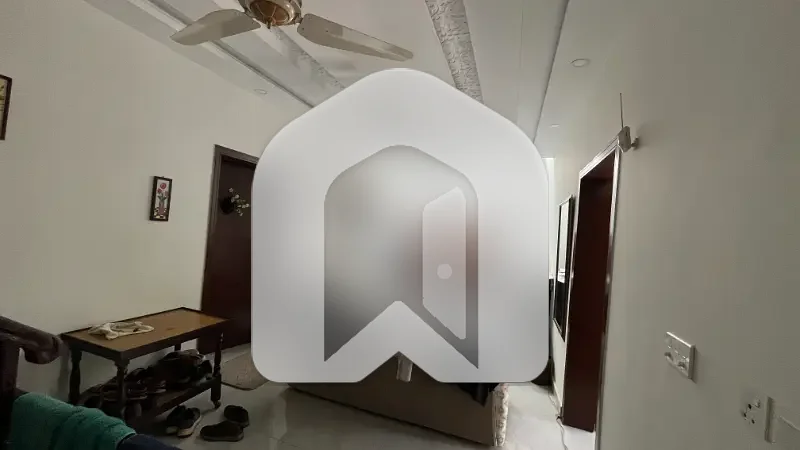 6 Marla House For Rent In Bahria Enclave Sector B 3 Beds, 2 Kitchens & Servant Quarter, photo 8