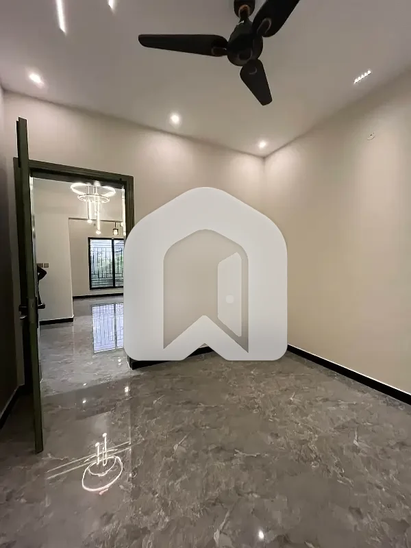 4 Marla Brand New House Available Rent G13