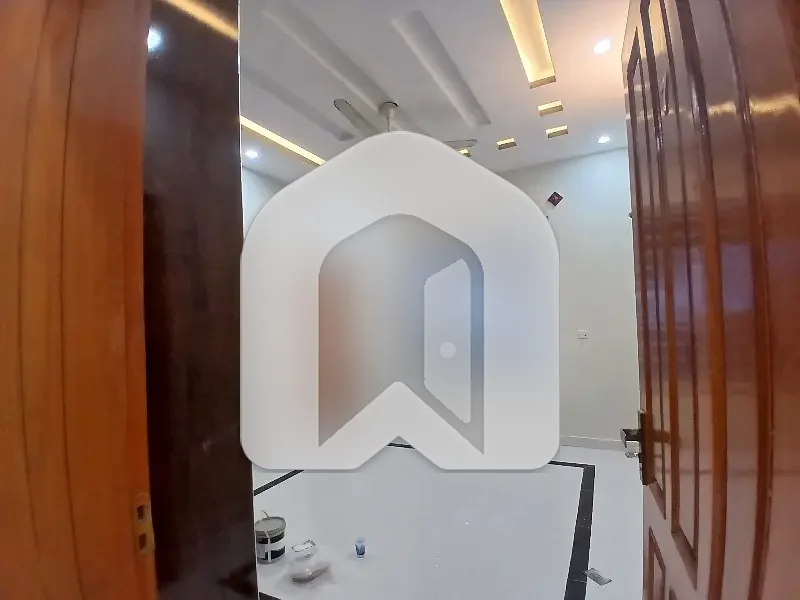 G13 40x80 upper Portion available for rent, photo 11