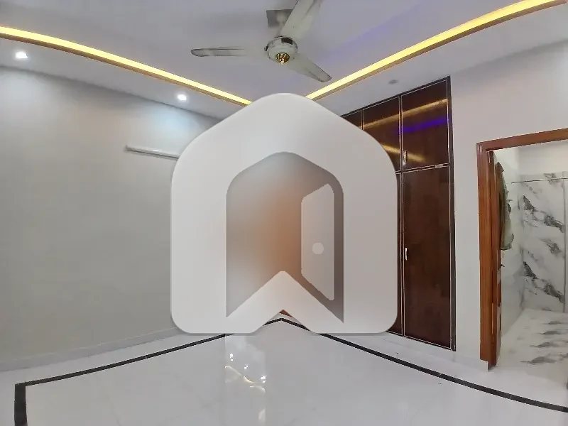 G13 40x80 upper Portion available for rent, photo 9