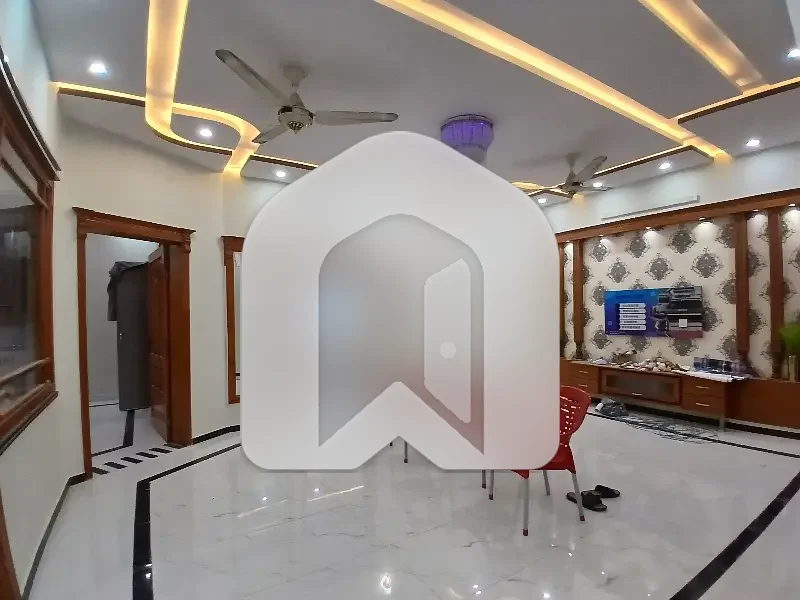G13 40x80 upper Portion available for rent, photo 13