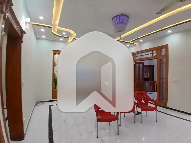 G13 40x80 upper Portion available for rent, photo 4