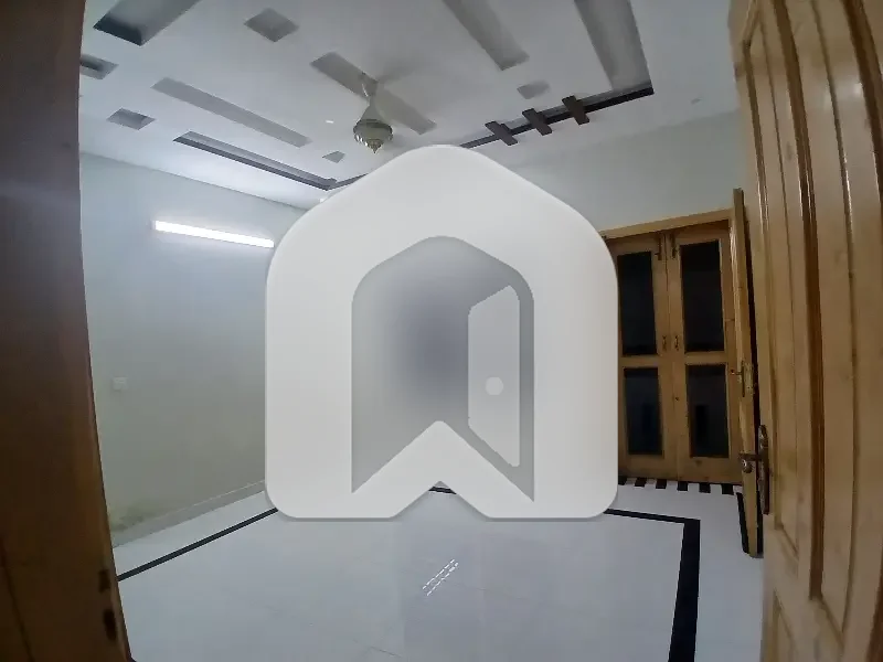 G13 35x70 Upper Portion Available For Rent, photo 5