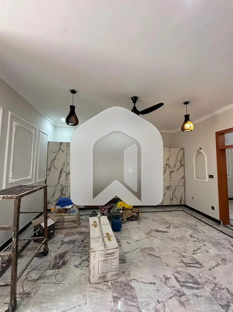 7 Marla Ground Floor Near To Main Street