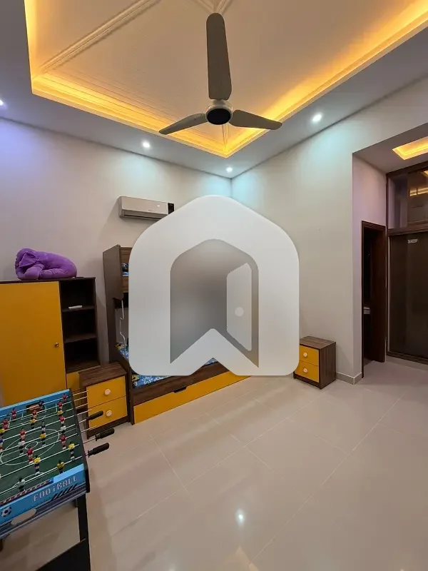 10 Marla Luxury Fully Furnished With 15kv Solar Installed House Avaliable For Rent In Bahria Enclave Sector C1., photo 14