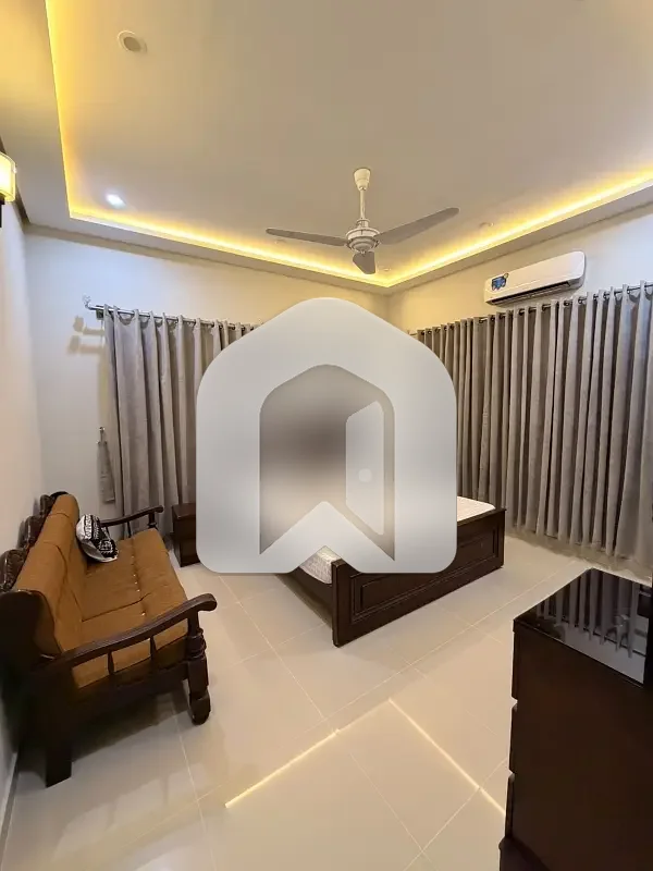 10 Marla Luxury Fully Furnished With 15kv Solar Installed House Avaliable For Rent In Bahria Enclave Sector C1., photo 13