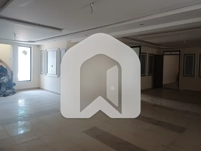 G 6 FULL HOUSE ( 2133 SQ YDS ) DOUBLE STOREY UN FURNSHED AVIALABLE FOR RENT, photo 8