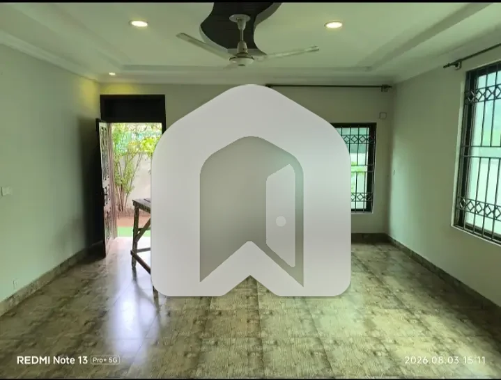 F-11, 500 Square Yard Full House For Rent, photo 3