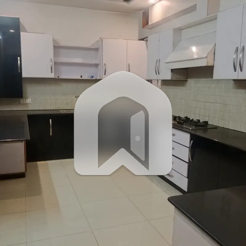 14 Marla Upper Portion Available For Rent Neat & Clean Beautiful House, photo 19