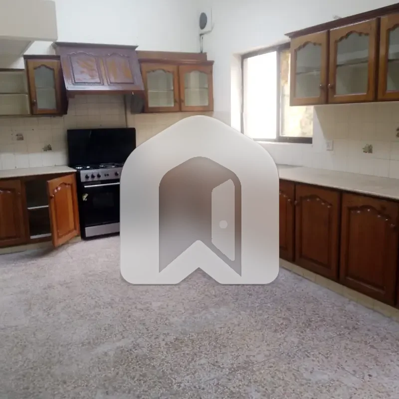 Spacious 3-Bedroom Upper Portion for Rent in F-8, Islamabad, photo 8