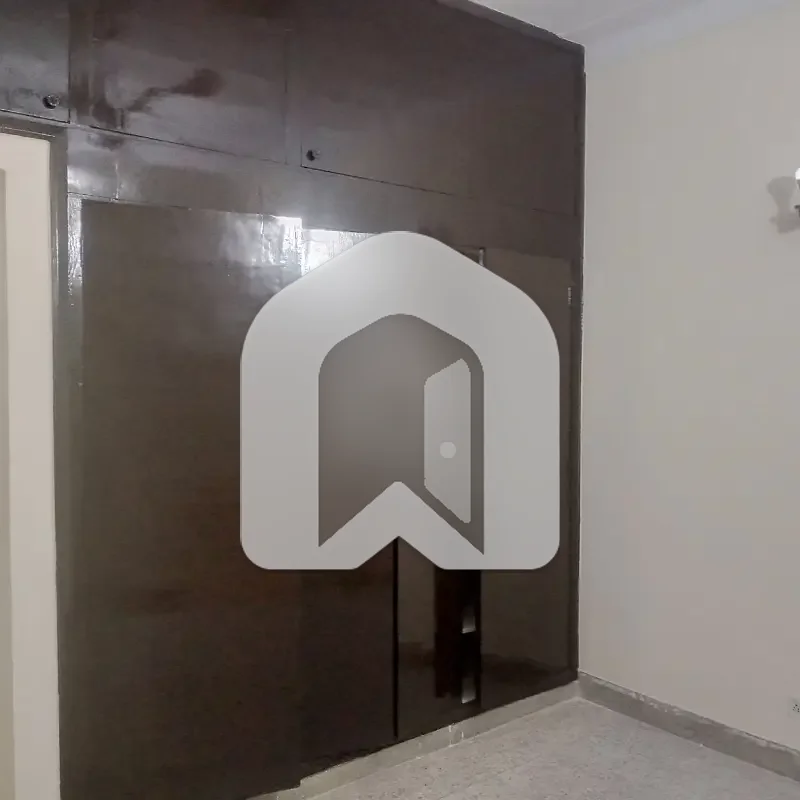 Spacious 3-Bedroom Upper Portion for Rent in F-8, Islamabad, photo 18
