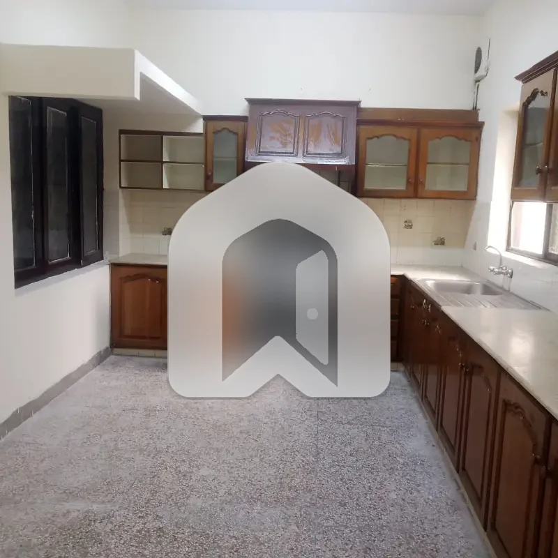 Spacious 3-Bedroom Upper Portion for Rent in F-8, Islamabad, photo 10