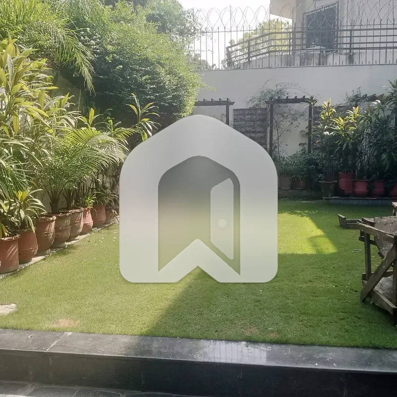 Fully Furnished 1-Bedroom Ground Portion for Rent in F-7, Islamabad, photo 10