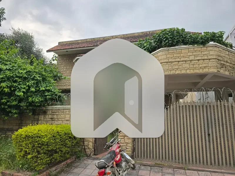 F-11/4 Islamabad | Beautiful House For Rent